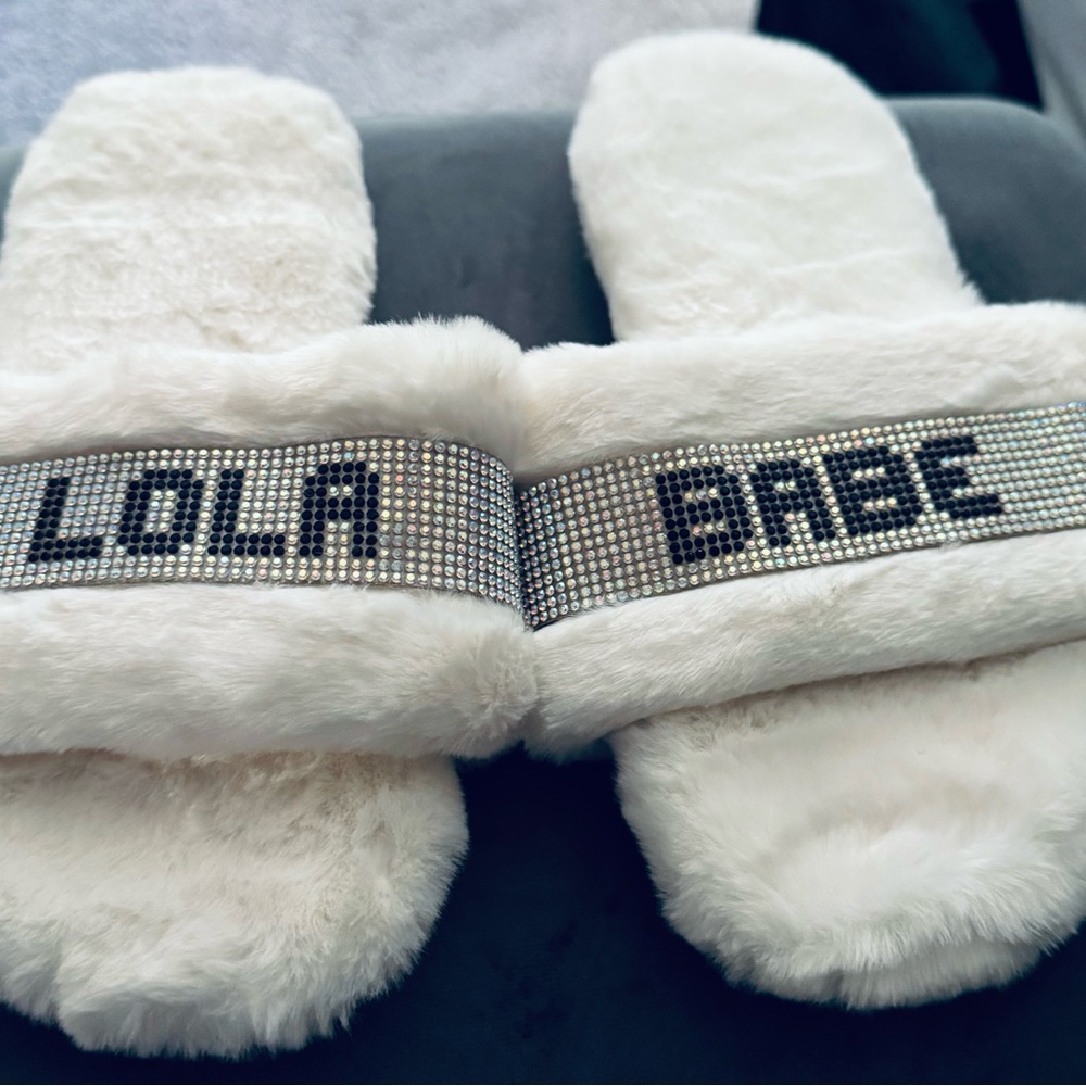 LOLA BABE White Slippers with Silver Accents ✨